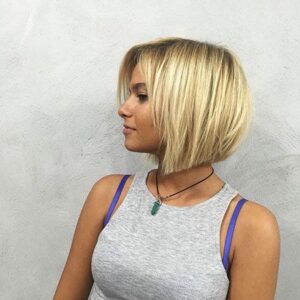 straight line bob with layers