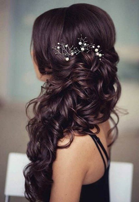 Gorgeous Side-Swept Curls