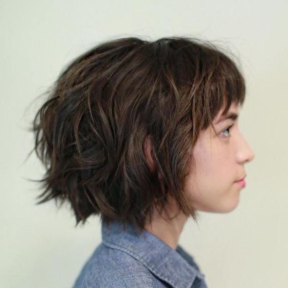 Pageboy with Wavy Lengths