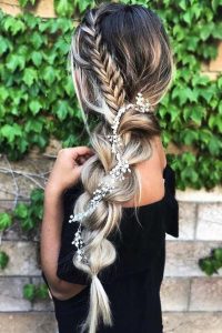 oversized and small braid floral