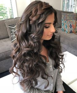 long curls with side braid quince