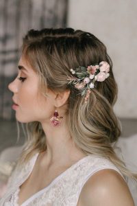 side clip wedding flowers