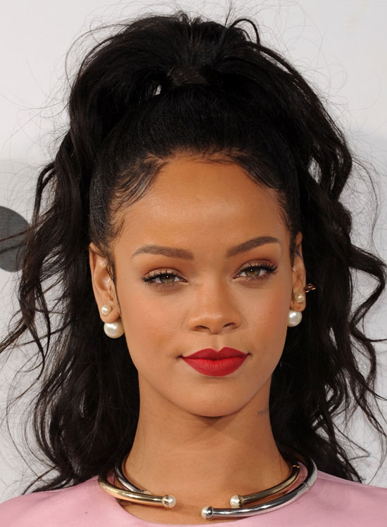 Pictures Of Rihanna Hairstyles 2015