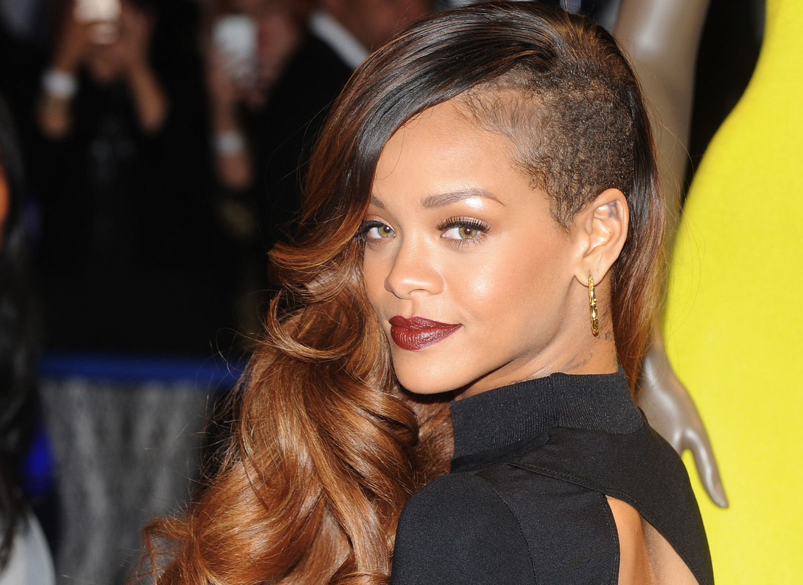 40 Hot Undercuts for Women That Are Calling Your Name  Hair Adviser