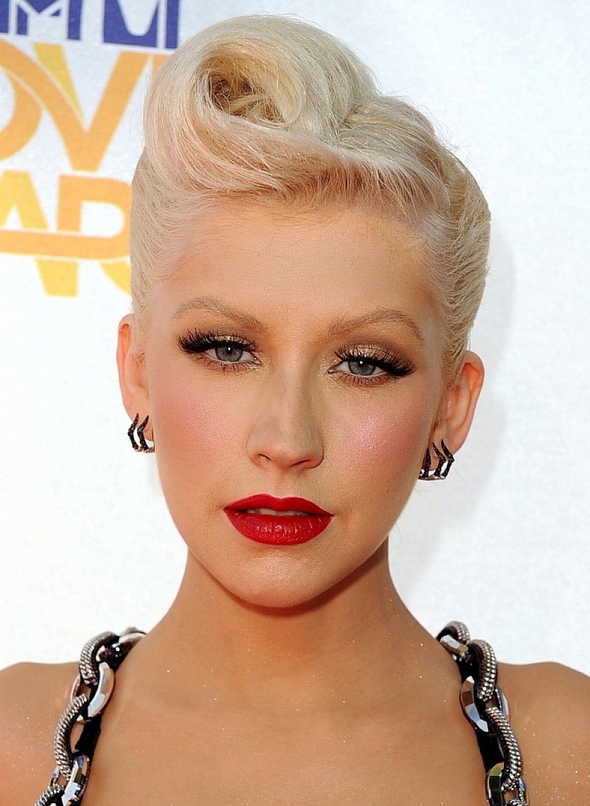 top 25 short blonde hairstyles we love