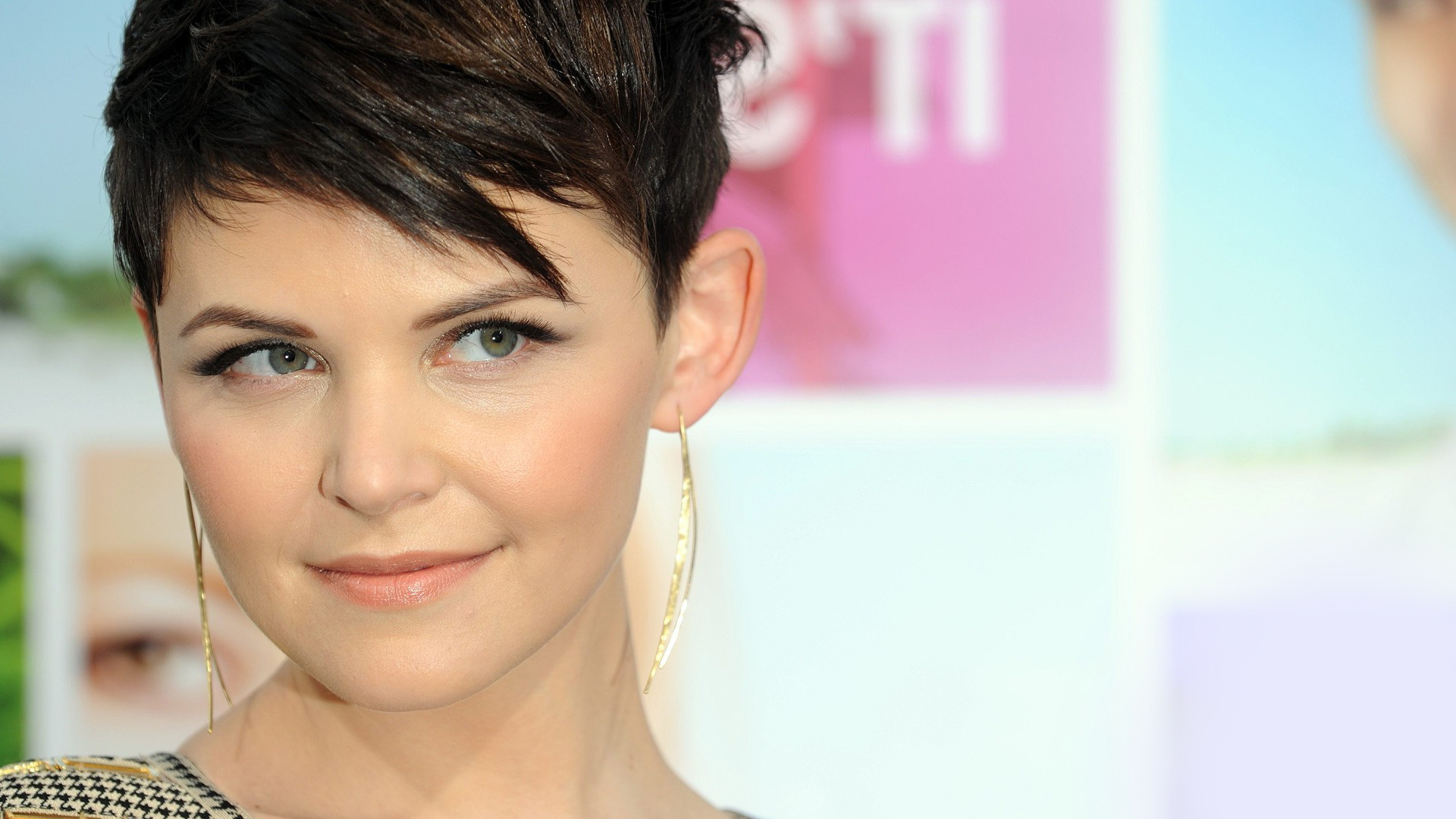 30 Gorgeous Short Haircuts For Round Faces