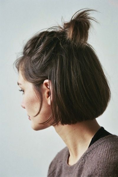 Messy Bun Hairstyles | Cute and Easy Messy Buns