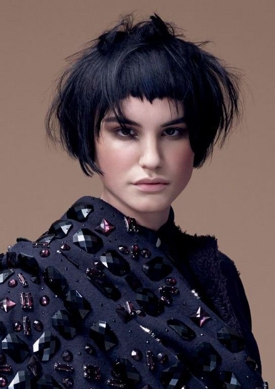 30 Modern Edgy Haircuts To Try Out This Season