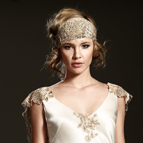 25 Flirty Flapper Hairstyles For The Best Vintage Glam Looks
