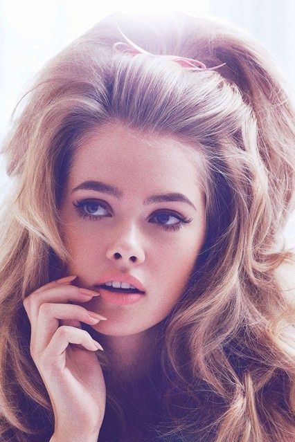 25 Swinging '60s Hairstyles For Mod Babes And Groovy Girls