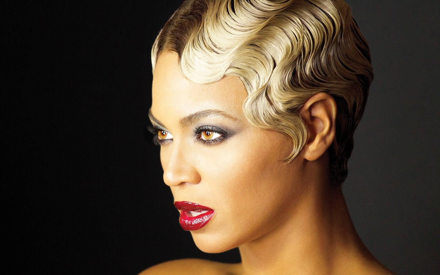 Finger Waves Hairstyle