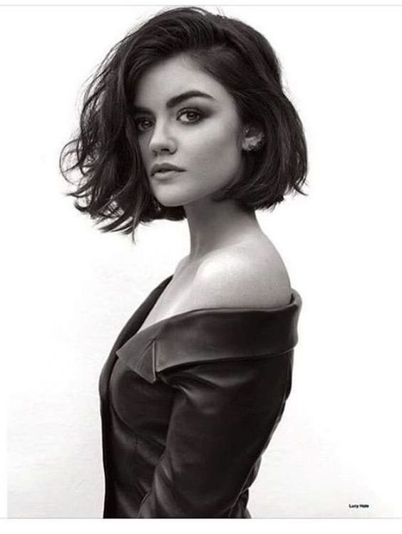 60 Classy Short Haircuts and Hairstyles for Thick Hair in 2023