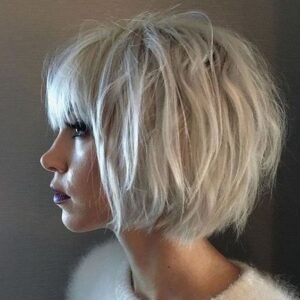 32 Modern Short Haircuts For Thick Hair