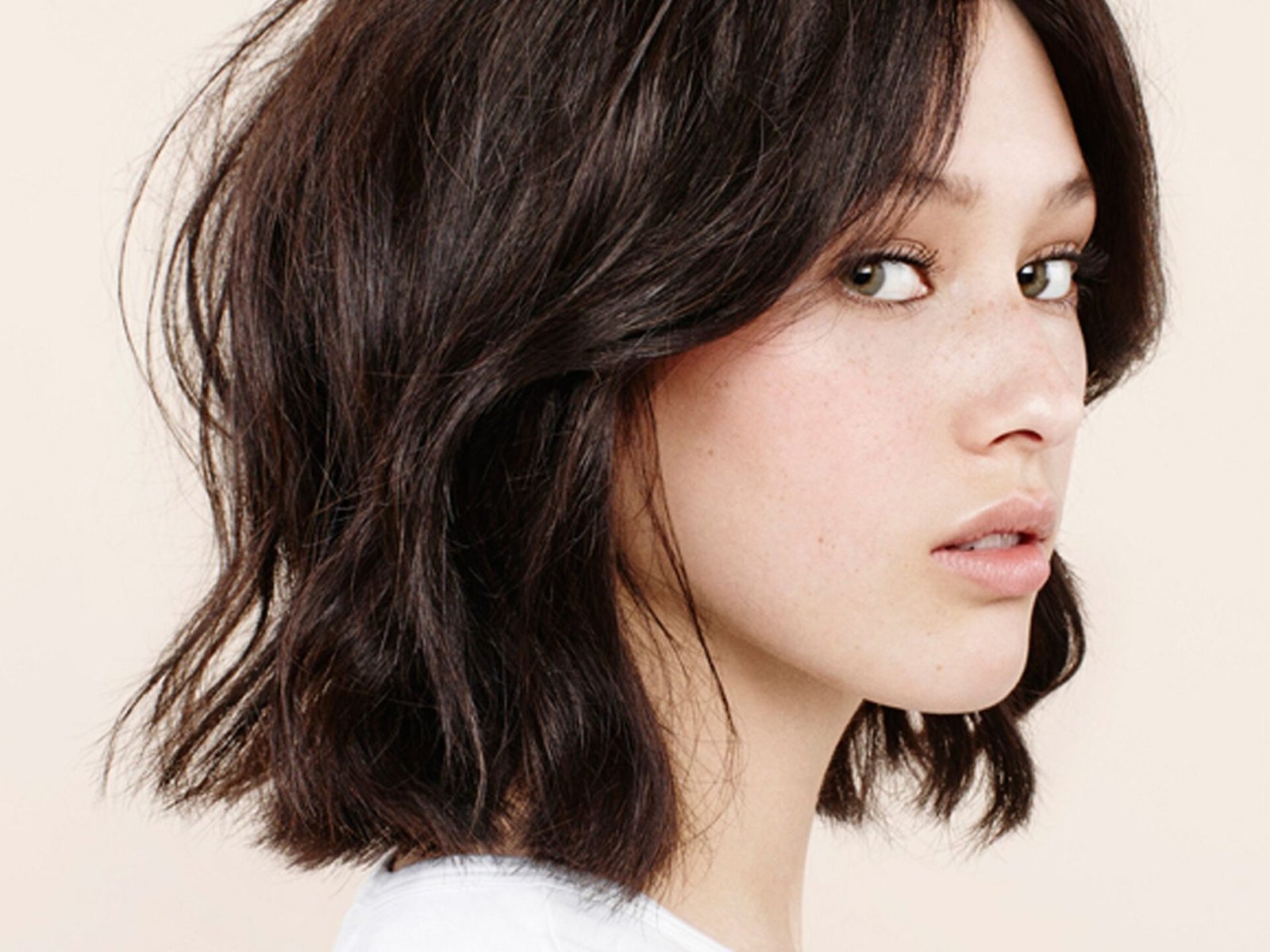 30 Layered Bob Haircuts For Weightless Textured Styles