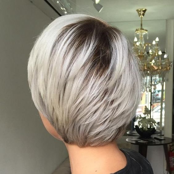 30 Layered Bob Haircuts For Weightless Textured Styles