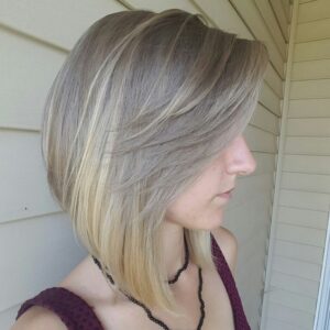inverted bob with feathered bangs