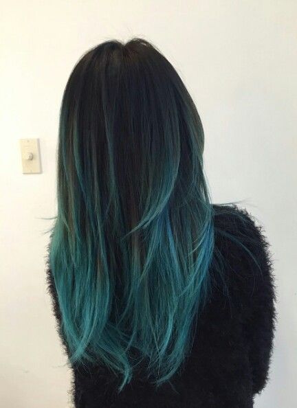 30 Teal Hair Dye Shades and Looks with Tips for Going Teal