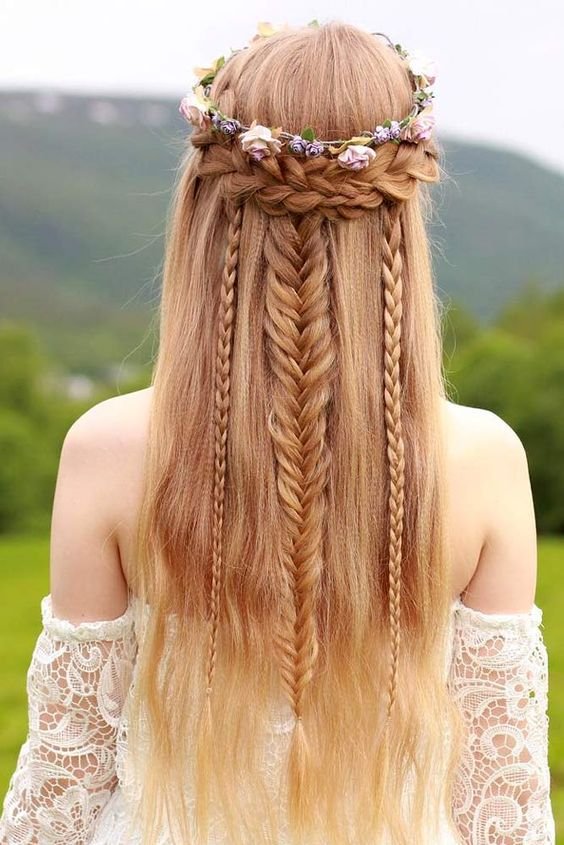 30 Boho and Hippie Hairstyles for Chill Vibes All Year Long