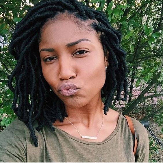 Featured image of post Bob Short Faux Locs Styles / Short faux locs are great protective styles for women who want to try something different with their hair.