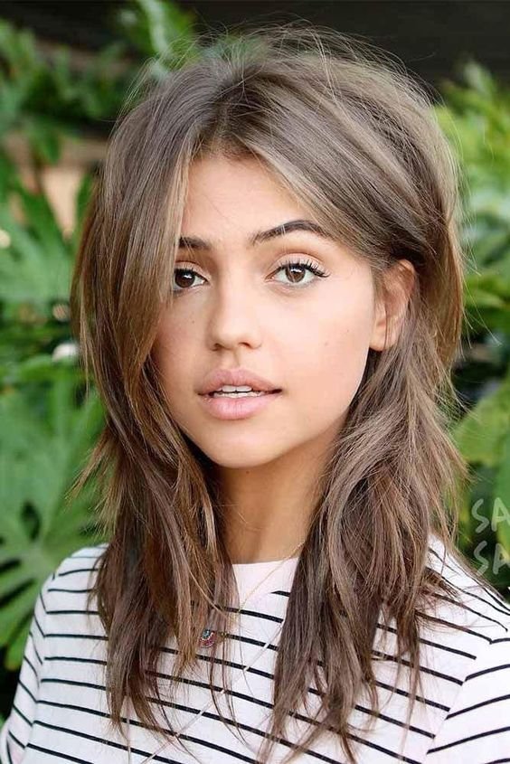 Mushroom Brown Hair Color Ideas and Looks