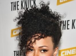 Pineapple Hair Guide | How To Pineapple Your Hair Loose pineapple with bangs