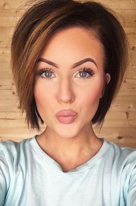 50 Best Short Hairstyles for Thick Hair in 2023  Hair Adviser