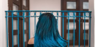 Dark Blue Hair Trend