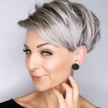 30 Stylish Gray Hair Styles For Short and Long Hair - Part 16