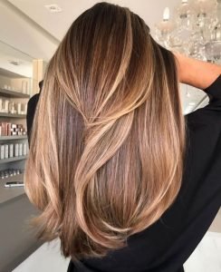 Blonde caramel balayage straight hair