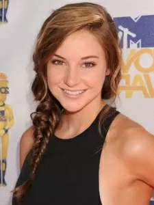 prom hairstyles for medium hair