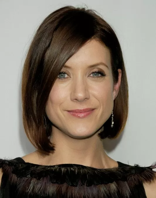 short hairstyles for women over 40