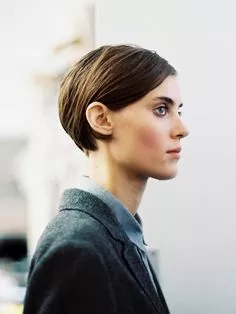 haircuts for thin hair