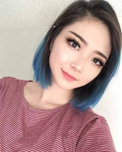 blue dip dye bob