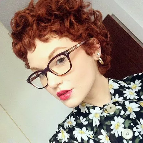 Short Retro Curls