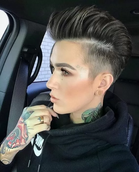 undercut pompadour