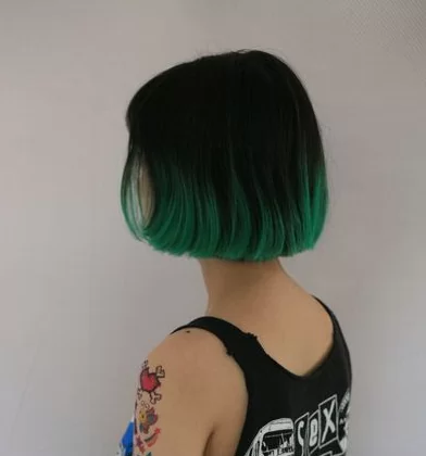 Green dip dye bob