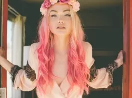 30 Boho and Hippie Hairstyles