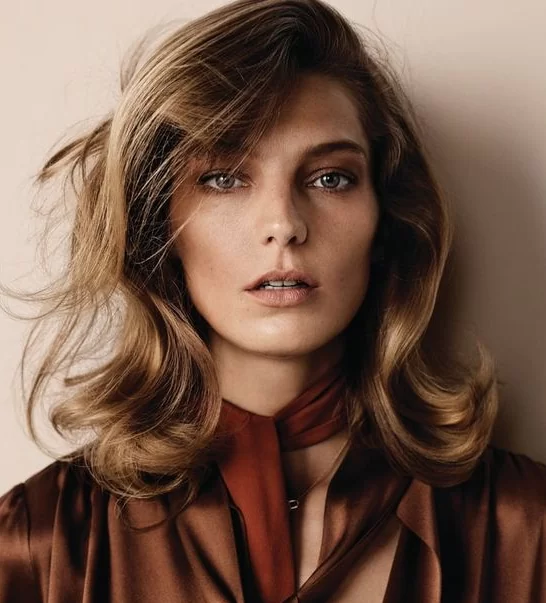 Feathered Glamour Curls