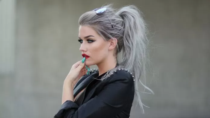 silver hair dye styles