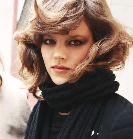 Thick Feathered Hair