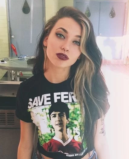 black and blonde waves