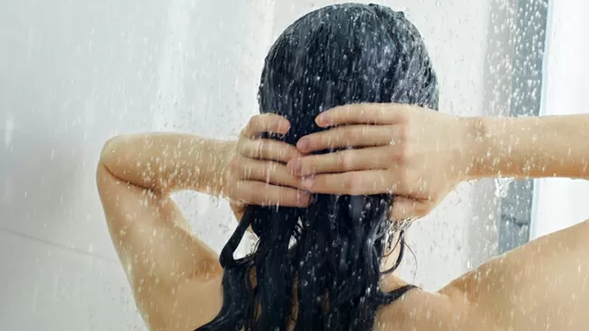 rinse your hair with cold water