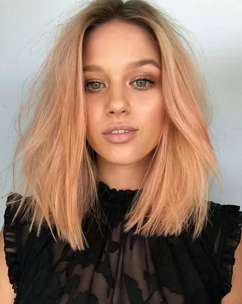 Delicate Peach Lob with Texture