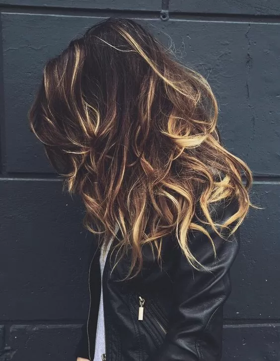 Defined Highlights and Beachy Waves