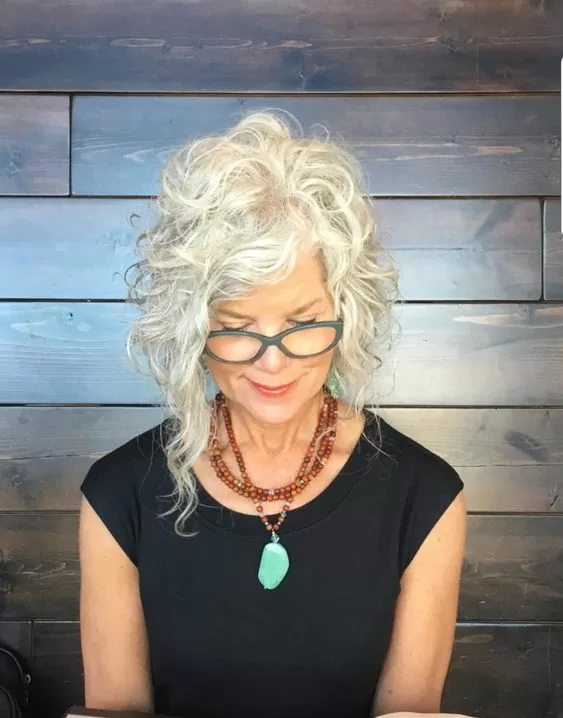 Asymmetric Bob with Loose Curls