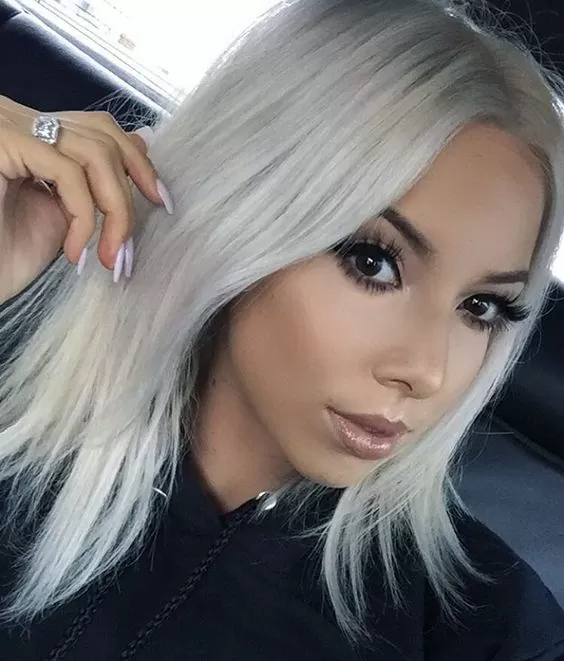 Icy Blonde Lob for Fine Hair