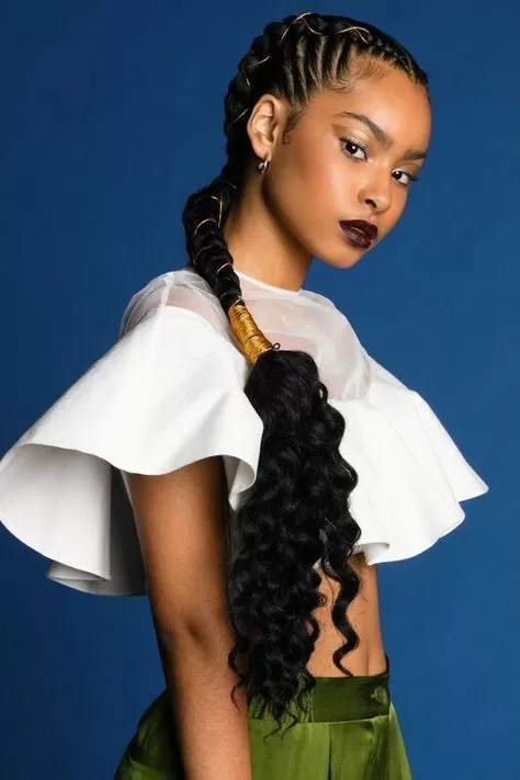 Threaded boxer braid with weave