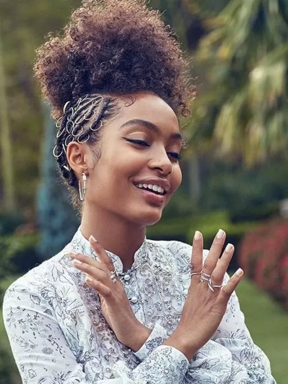 natural curl puff and hair rings