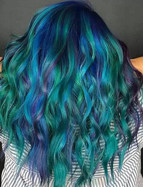 Bright and Beautiful Peacock Waves