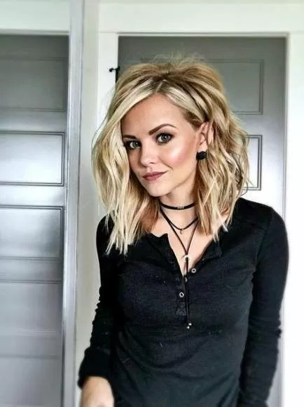 Rock Chic Style with Plenty of Volume